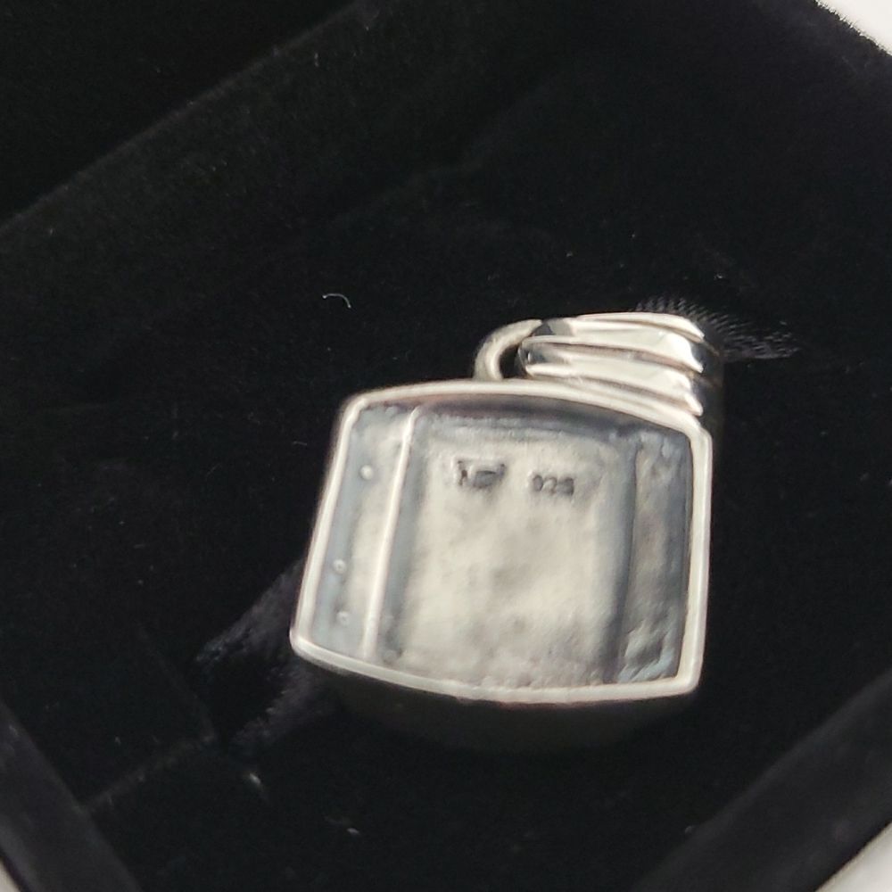 Silver Earings and Pendant Set - Picture 5 of 6